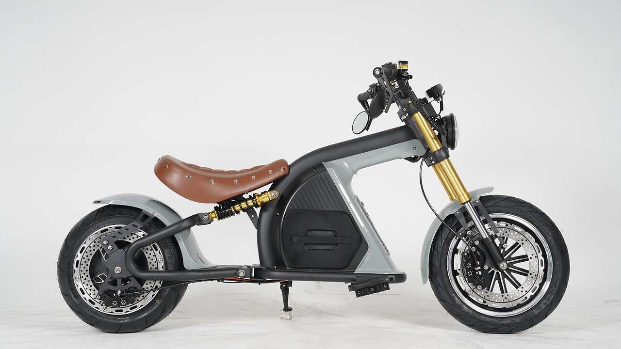 CYBERTRON M4K Urban Bolt