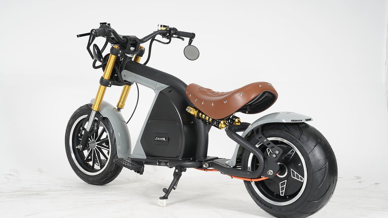 CYBERTRON M4K Urban Bolt